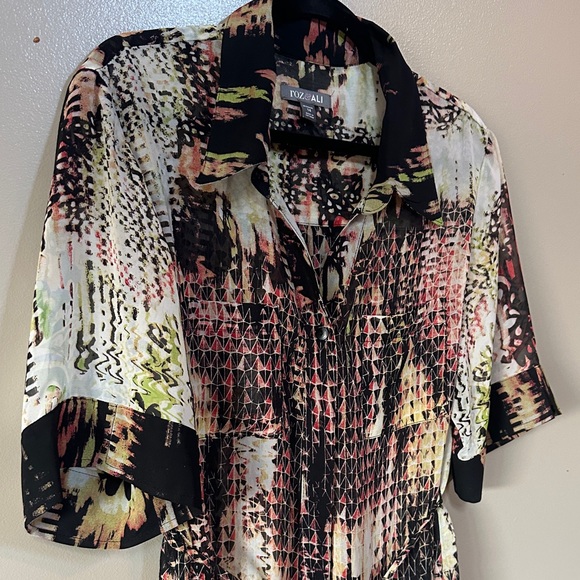 Roz & Ali Multicolor Abstract Dress - Picture 2 of 6